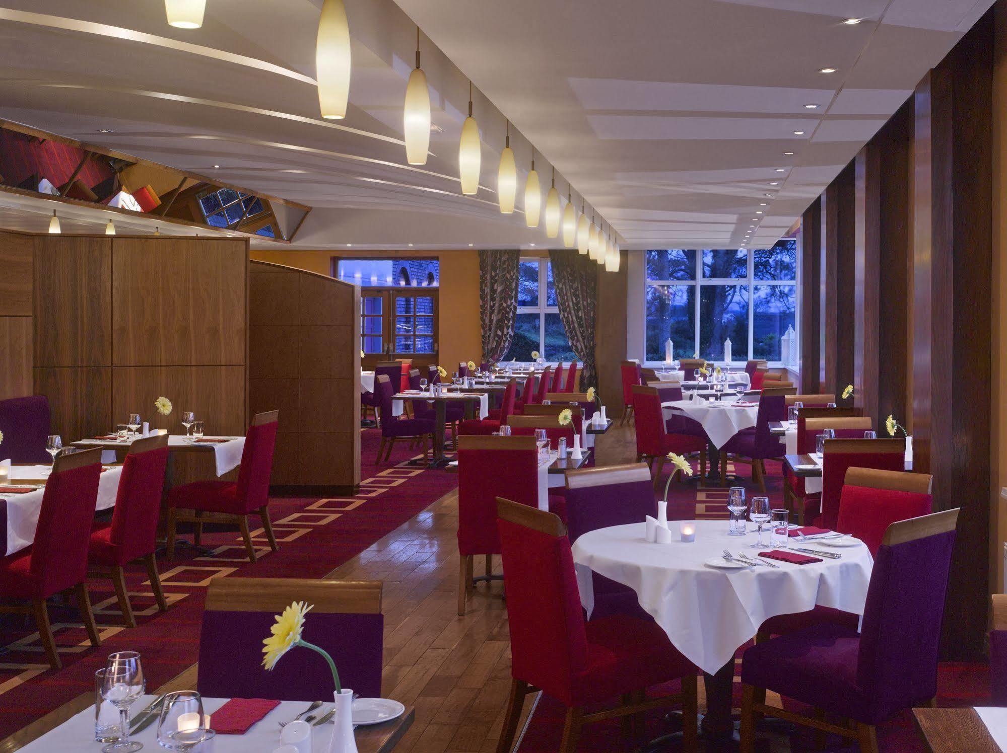 Radisson Blu Hotel y Spa Sligo Exterior foto