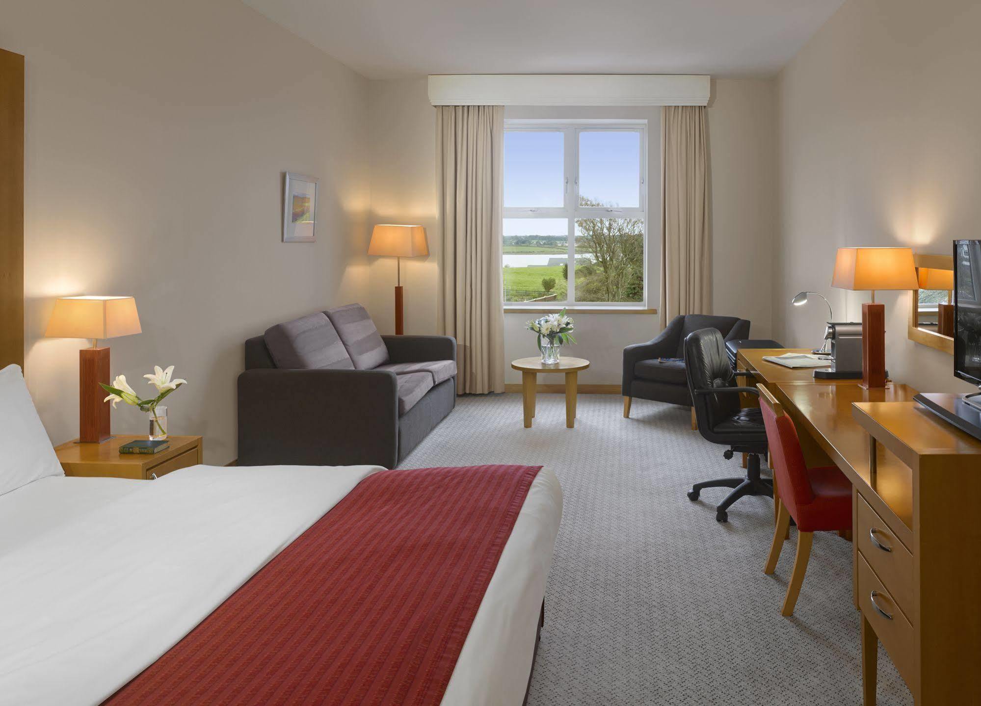 Radisson Blu Hotel y Spa Sligo Exterior foto